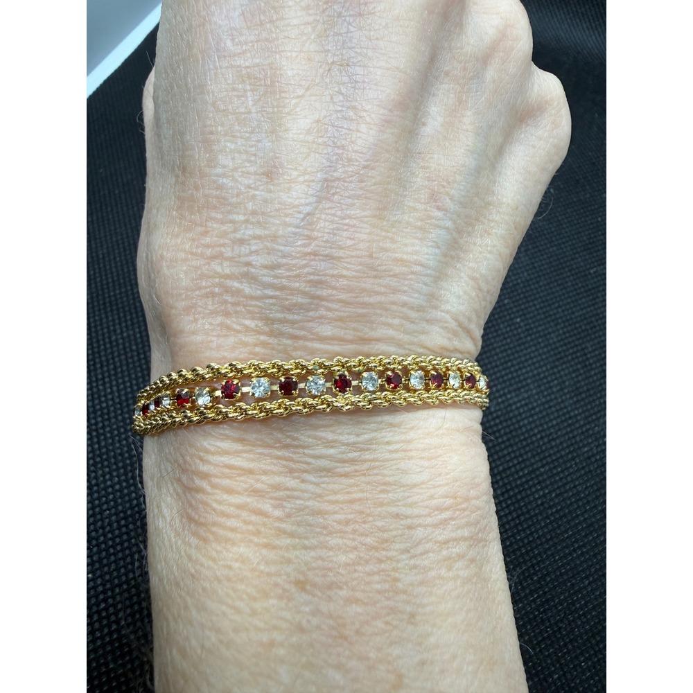 Vintage Gold Tone Triple Strand Rope Chain Bracelet Red Clear Rhinestone 7 Inch